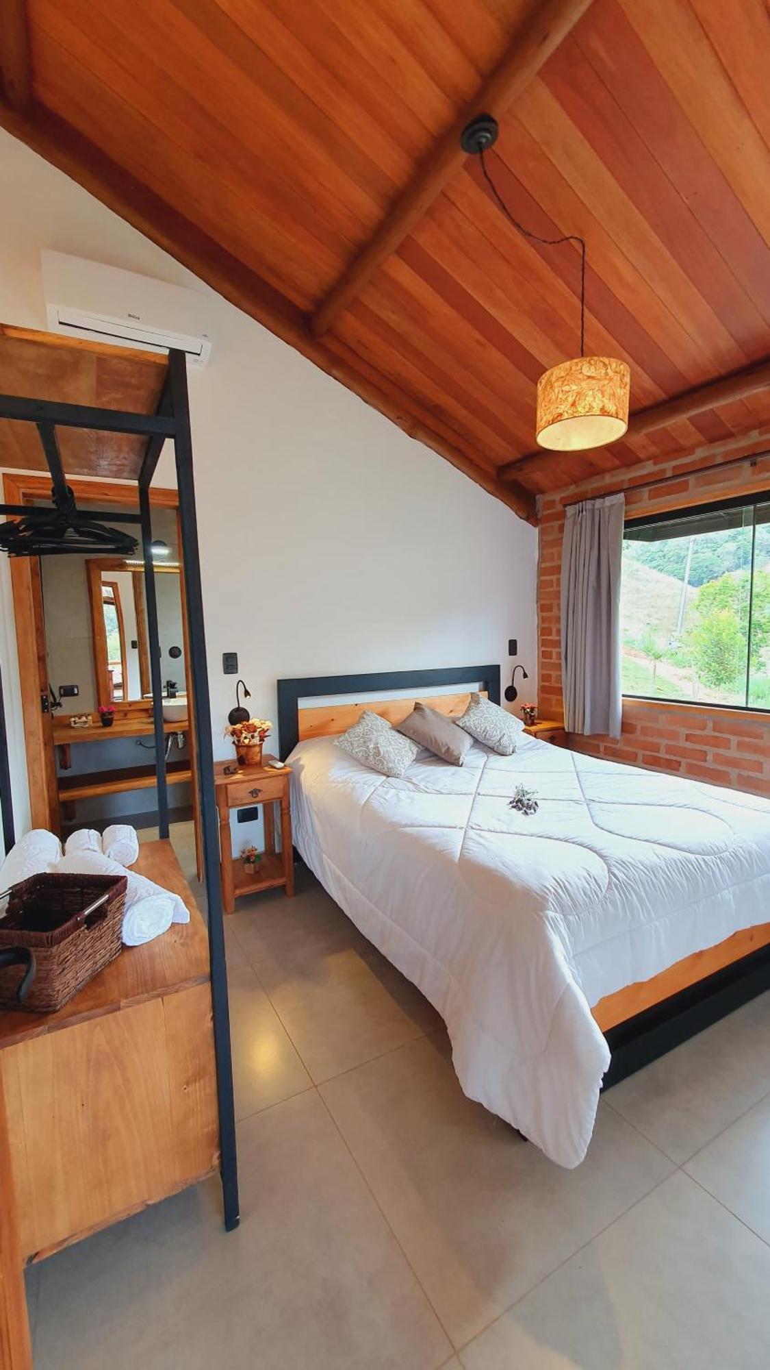 Pousada Ho'Oponopono Chalets & Wine Sapucai-Mirim Exterior photo